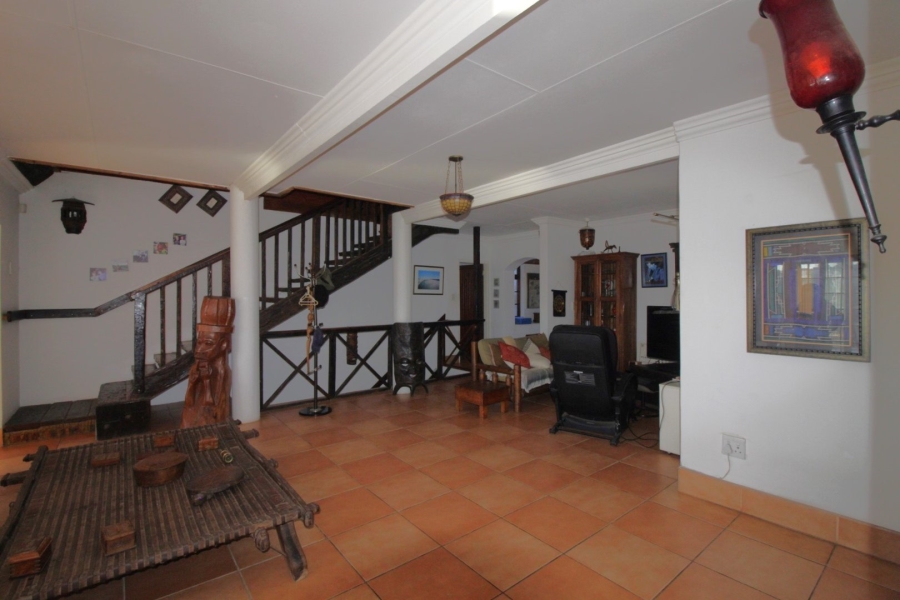 7 Bedroom Property for Sale in Noorsekloof Eastern Cape